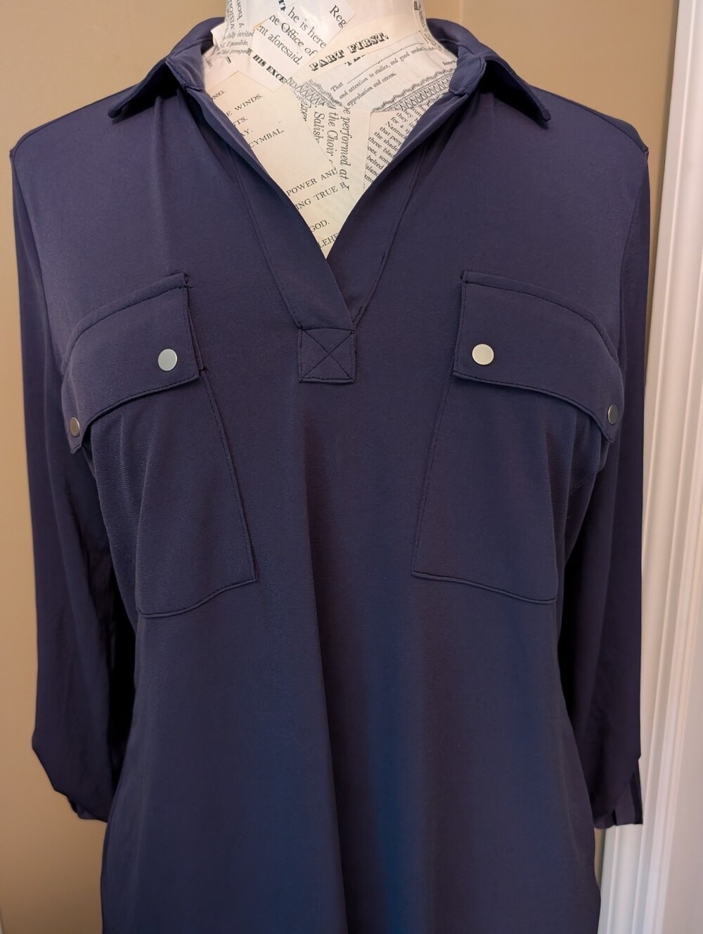 Navy Blue NWT Jones New York 3/4 Sleeve V-neck Blouse Medium M